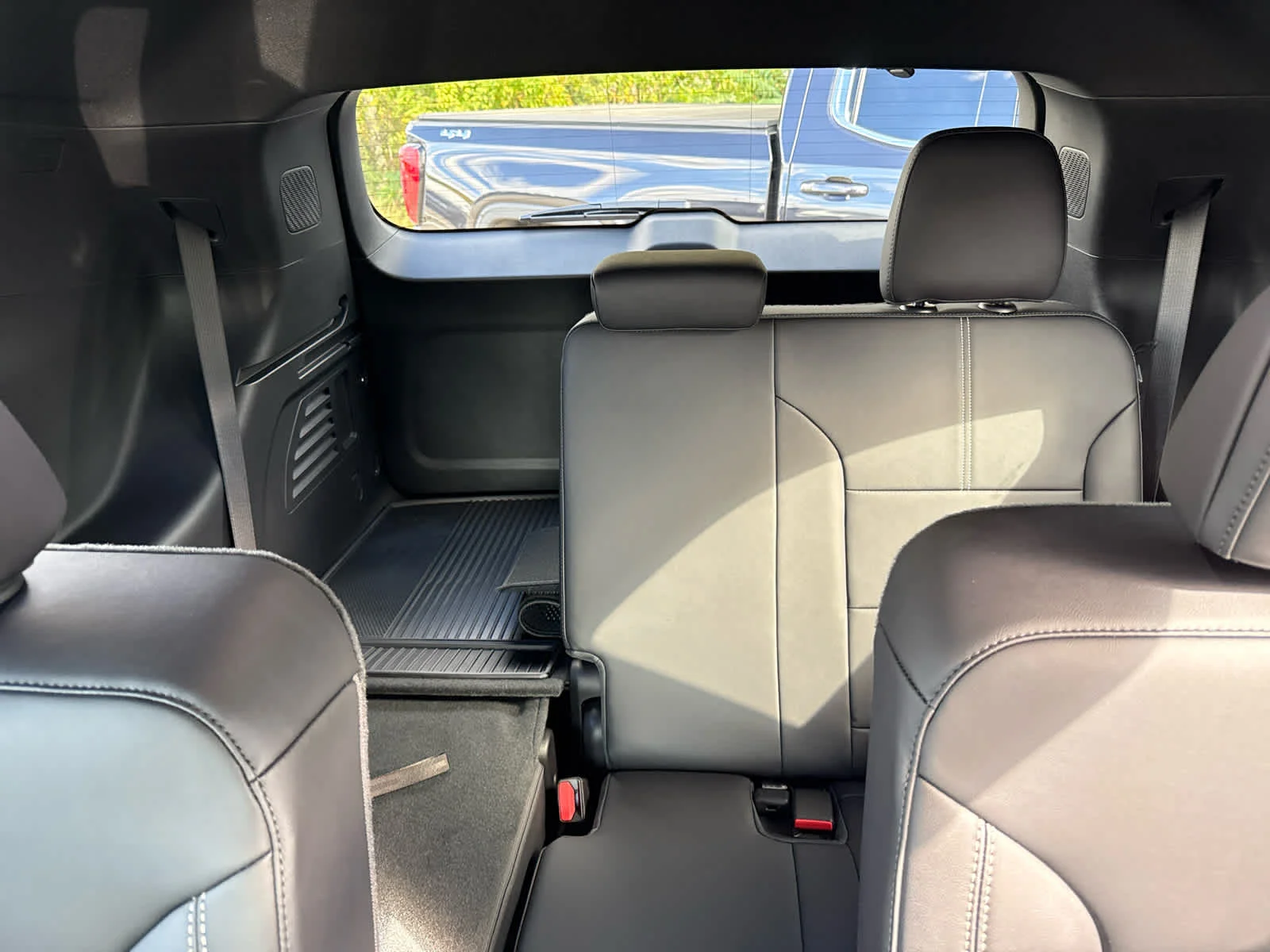 2026 GMC Acadia Elevation - Photo 25