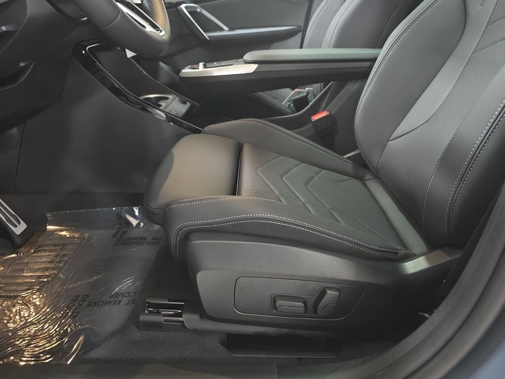 New 2026 Storm Bay Metallic BMW xDrive28i image 15