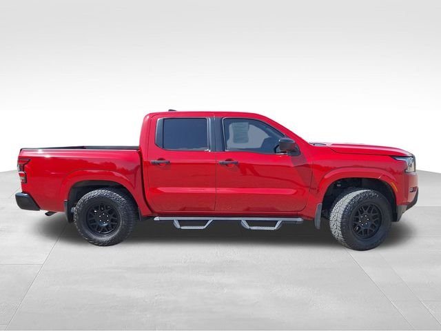 Used 2022 Red Nissan S image 9