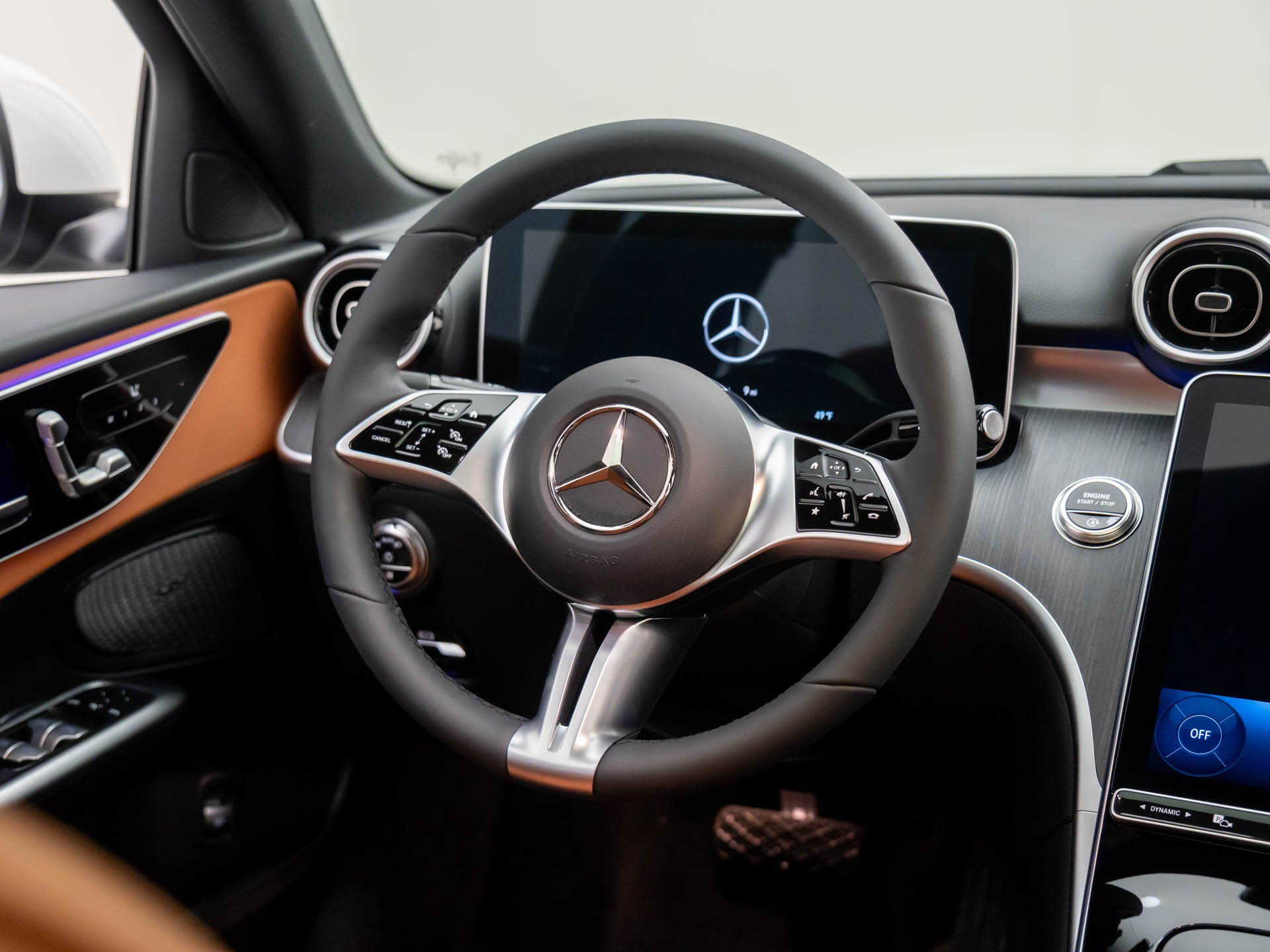 New 2026 White Mercedes-Benz C 300 image 10