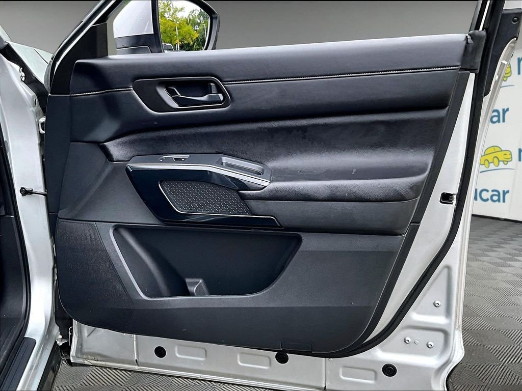 Used 2024 Silver Nissan SV image 12