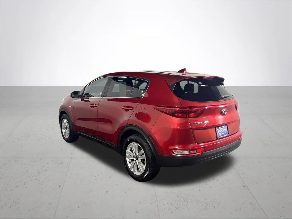 Used 2018 Red Kia LX image 8