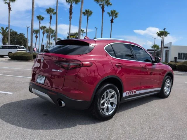 Used 2020 Alfa Rosso Alfa Romeo Base image 4
