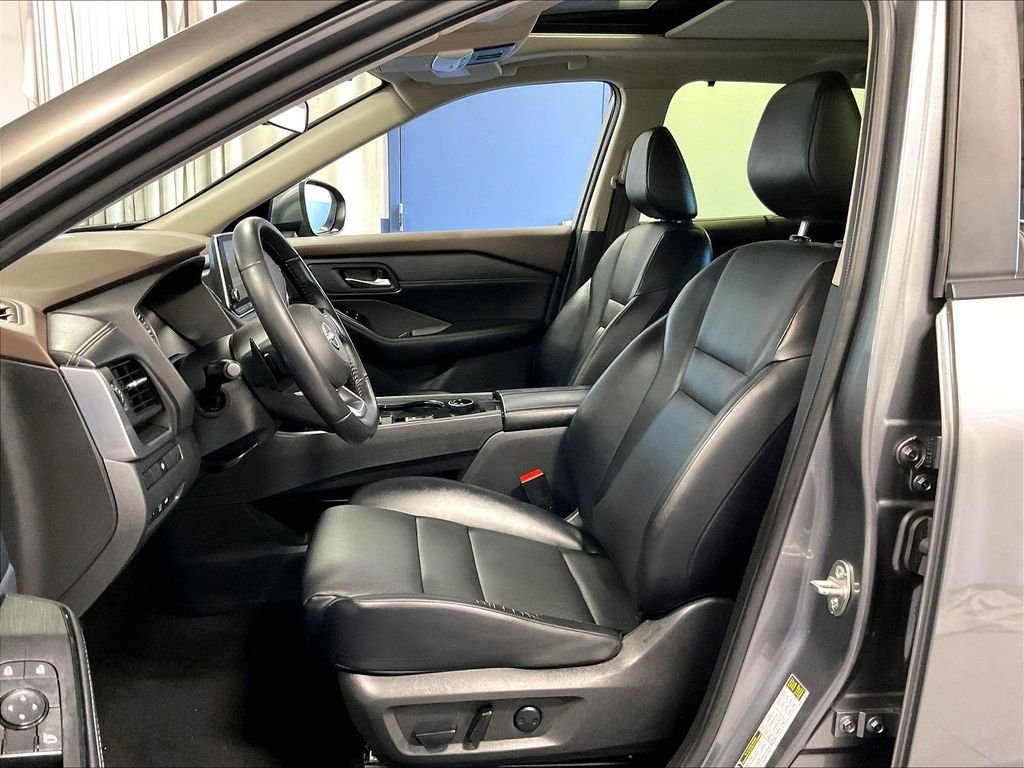 Certified Used 2023 Gray Nissan SV image 10