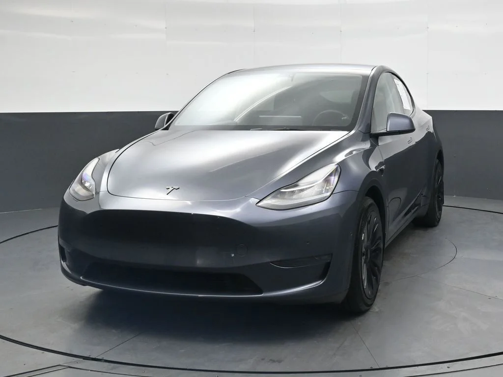 Used 2022  Tesla Long Range image 12