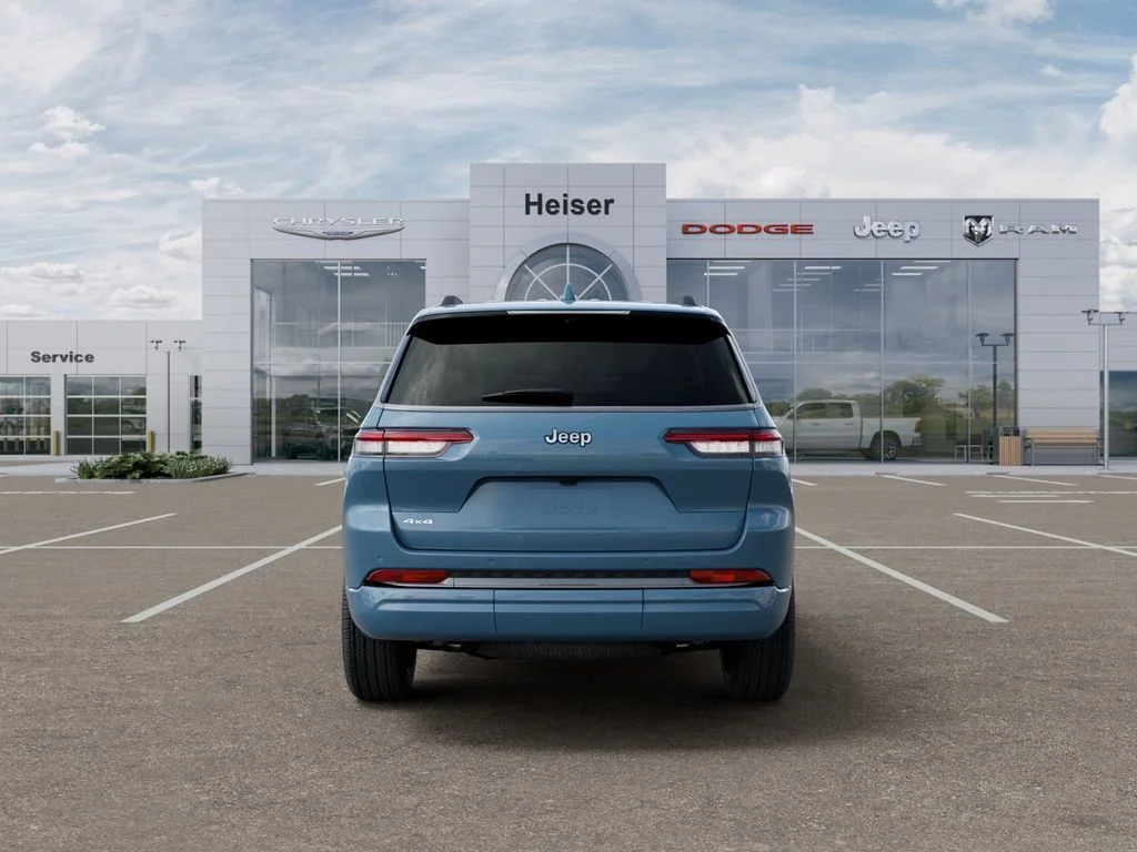 New 2026 Steel Blue Exterior Paint Jeep Limited Reserve image 7