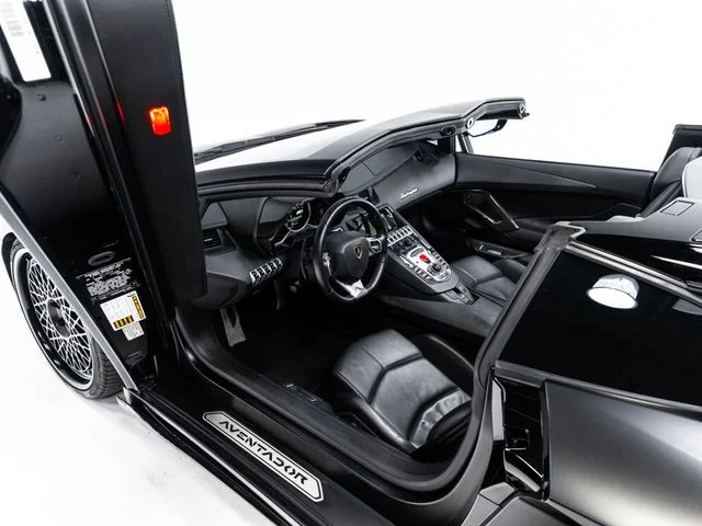 Used 2014  Lamborghini  image 130