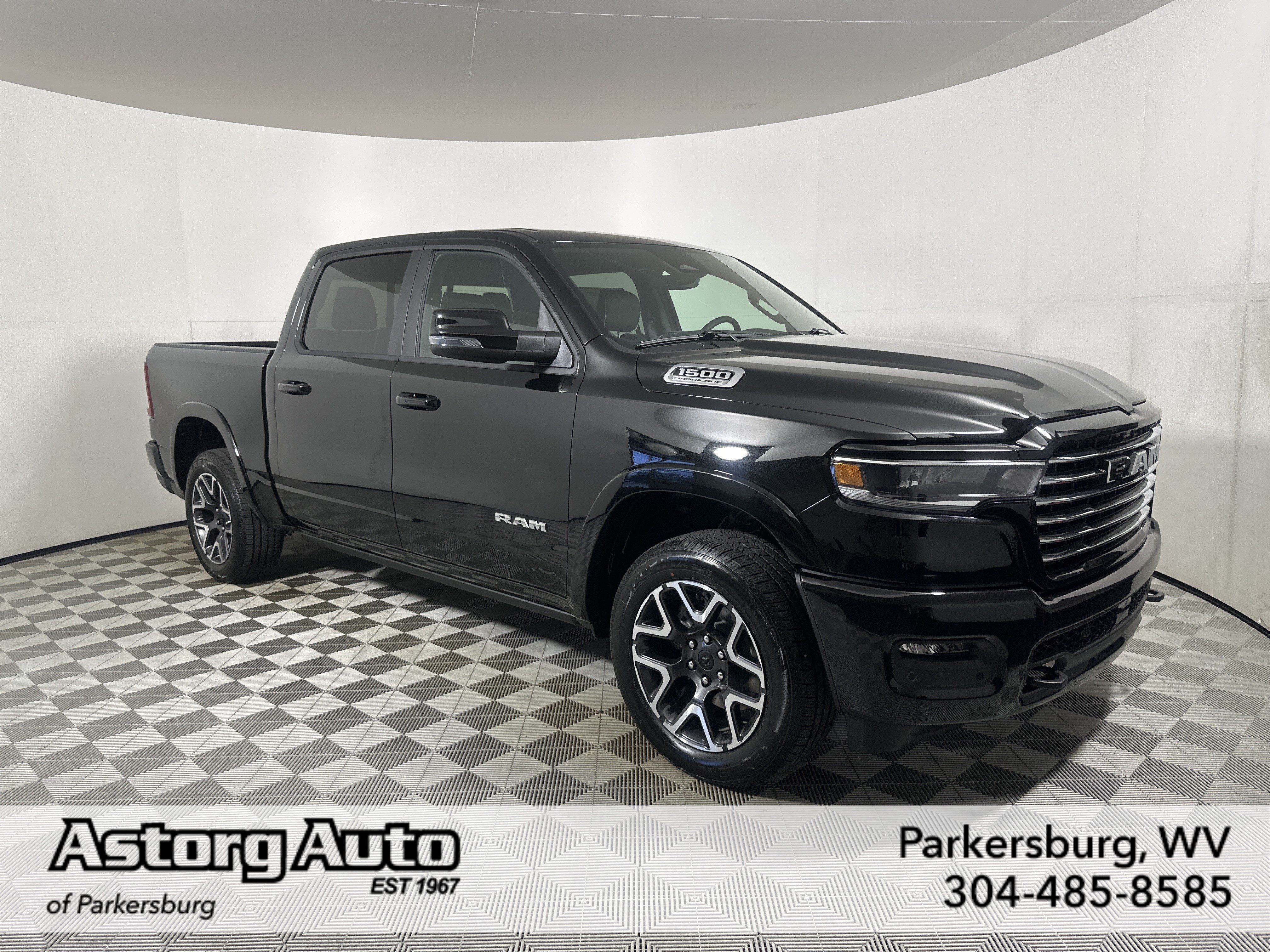 New 2026 Diamond Black Crystal Pearl-Coat Exterior Paint RAM Laramie image 1