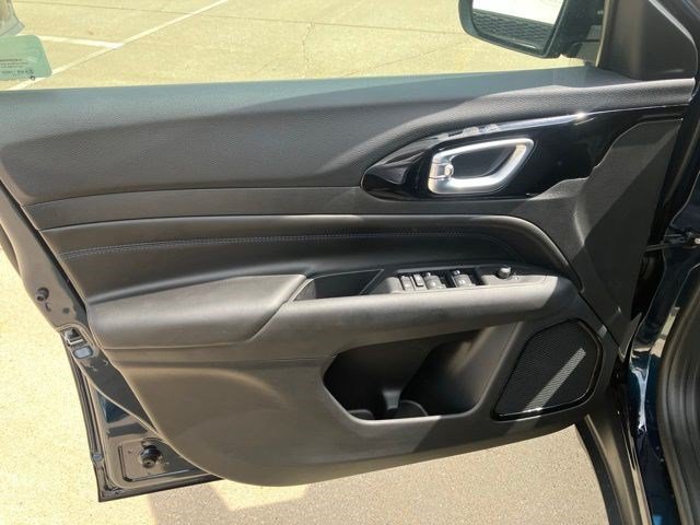 New 2026 Fathom Blue Pearl-Coat Exterior Paint Jeep Limited Altitude image 8