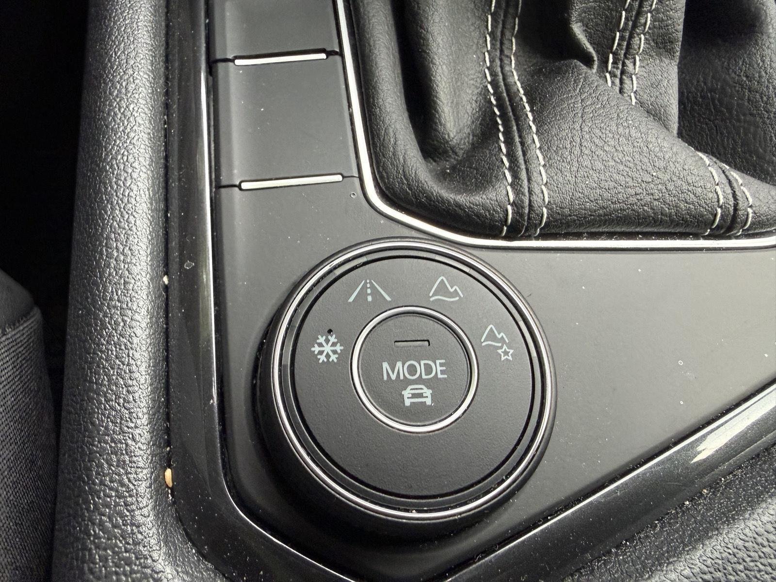 Used 2024 Deep Black Pearl Volkswagen SE R-Line Black image 14