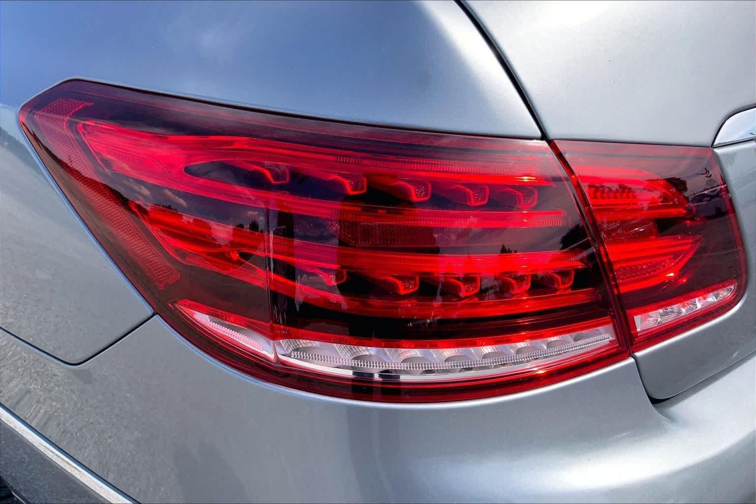 Used 2014 Palladium Silver Metallic Mercedes-Benz E 350 image 28