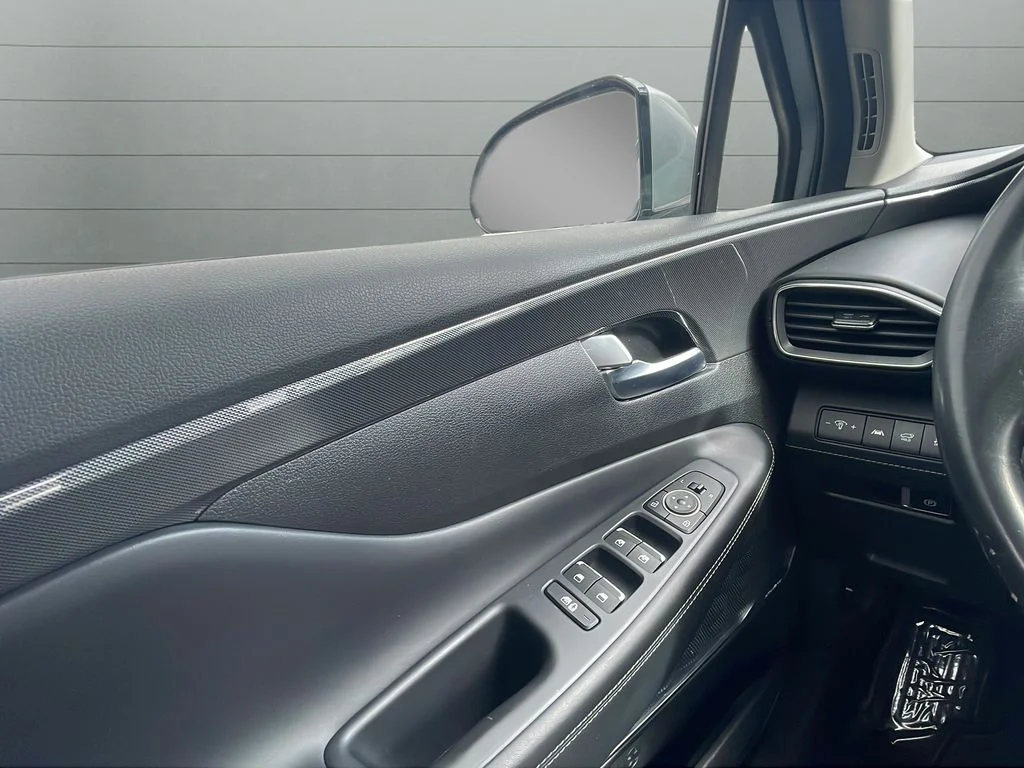 Used 2023 Silver Hyundai SEL image 32
