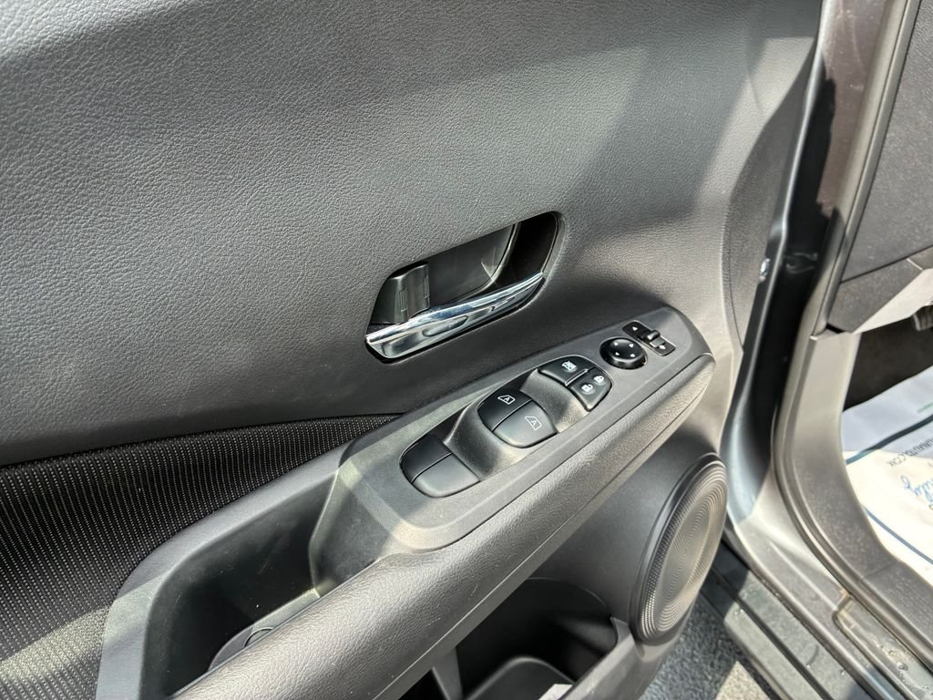 Used 2023 Gray Nissan SV image 10