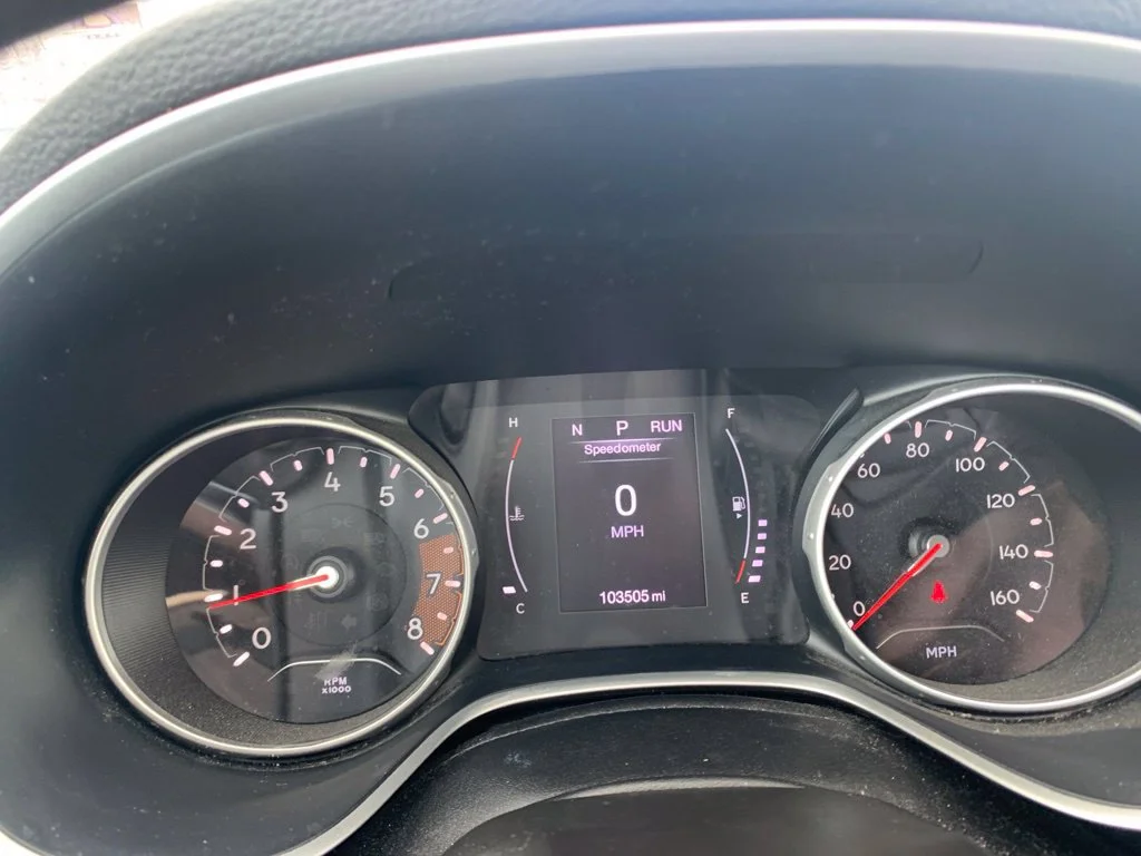 Used 2019 White Jeep Latitude image 11