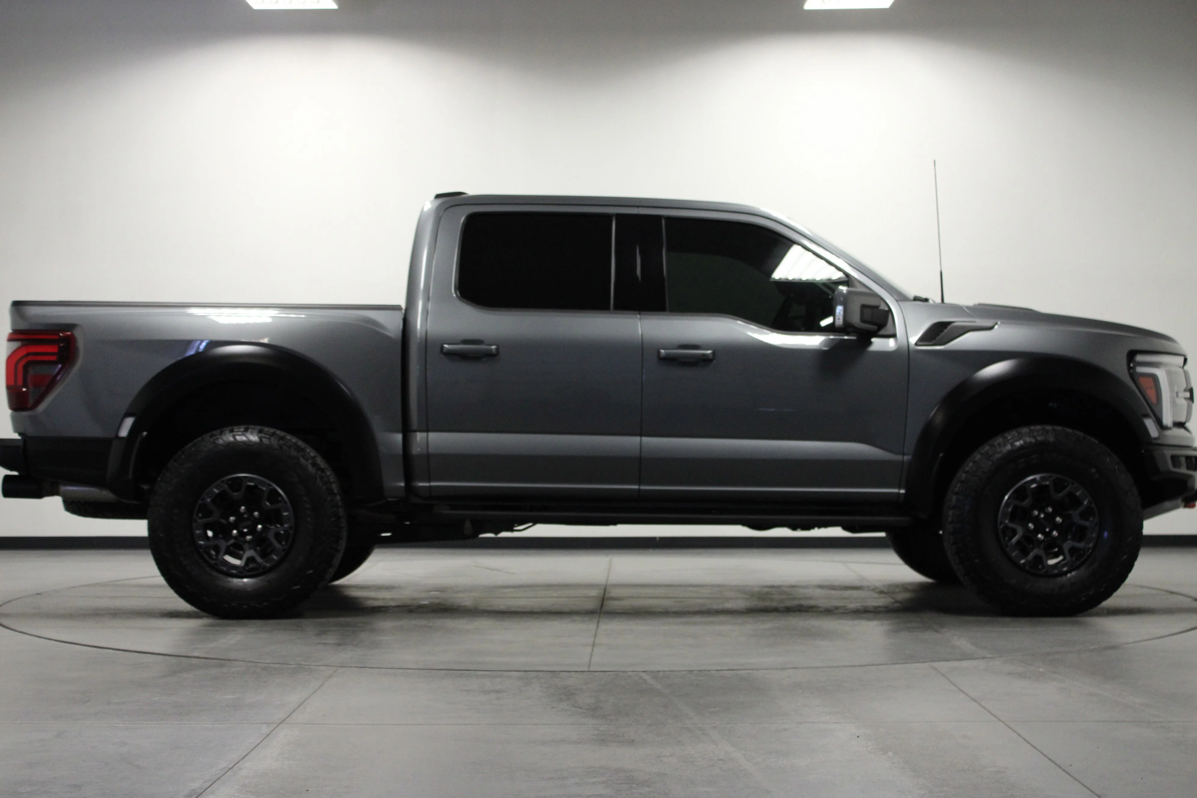 Used 2024 Gray Metallic Ford Raptor image 3