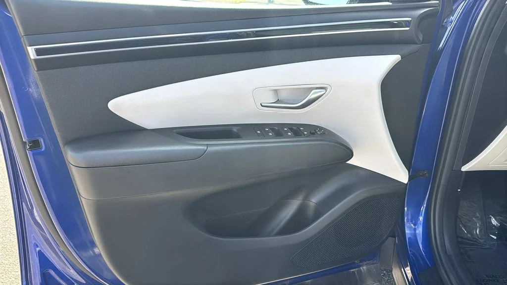 Used 2023 Blue Hyundai SEL image 18