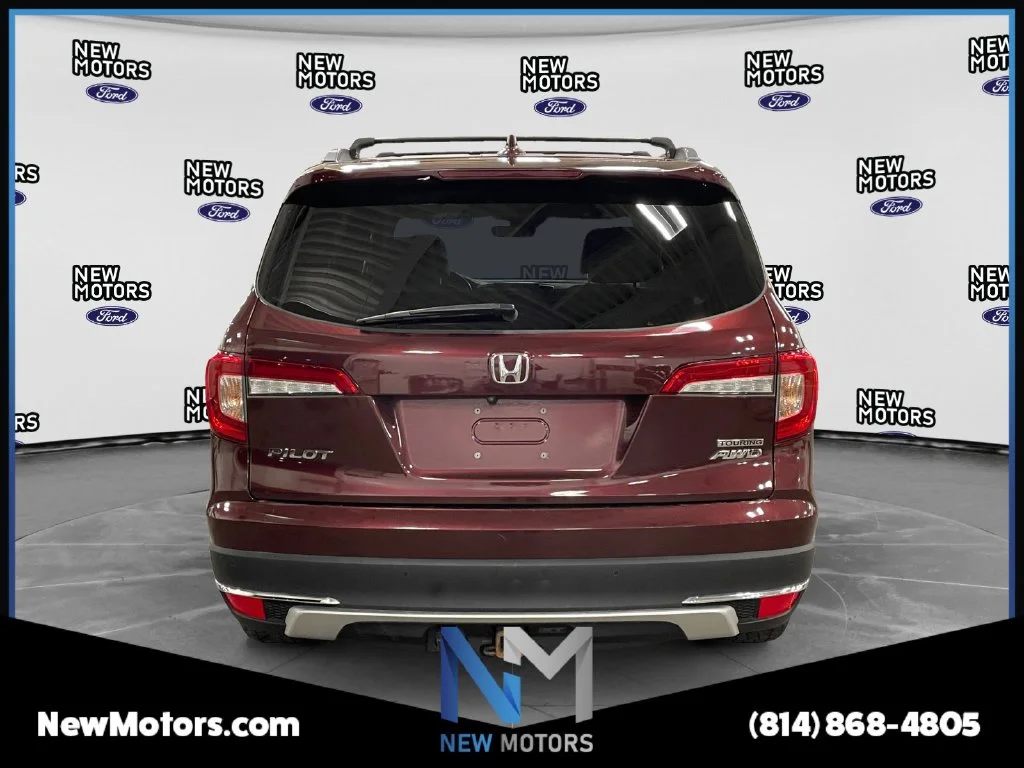 Used 2021 Red Honda Touring image 4