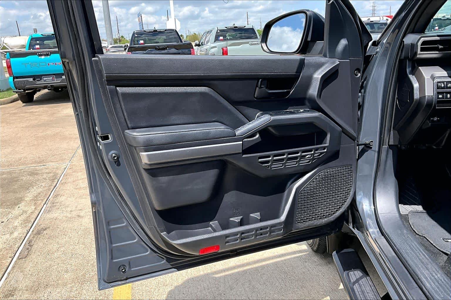 Used 2024 Underground Toyota SR5 image 40
