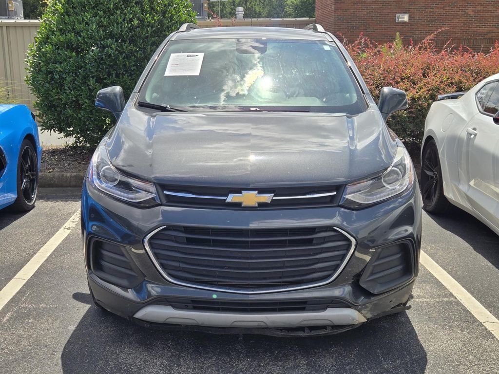 Used 2018 Gray Chevrolet LT image 2