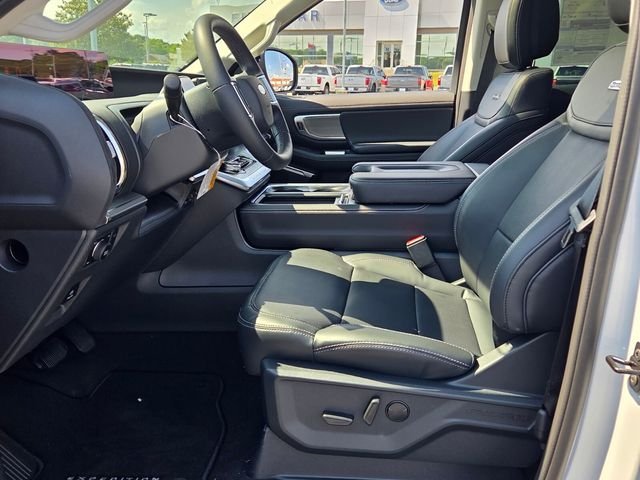 New 2026 Space Silver Metallic Ford Platinum image 11