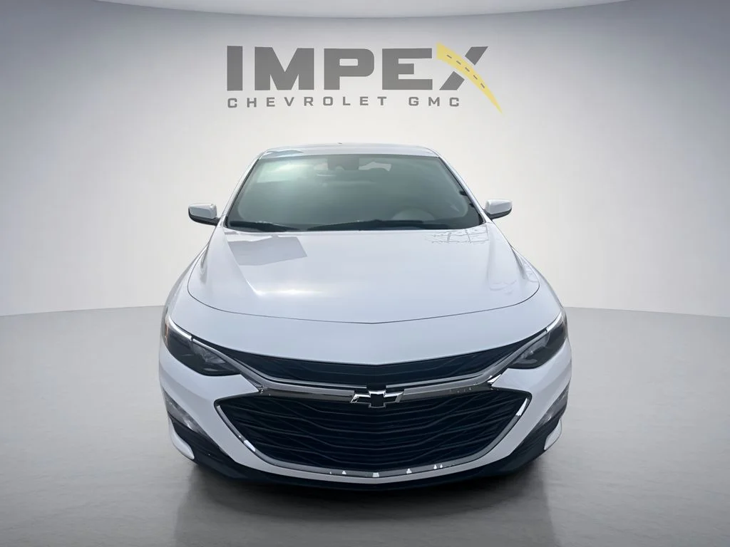 Used 2024 White Chevrolet LT image 8
