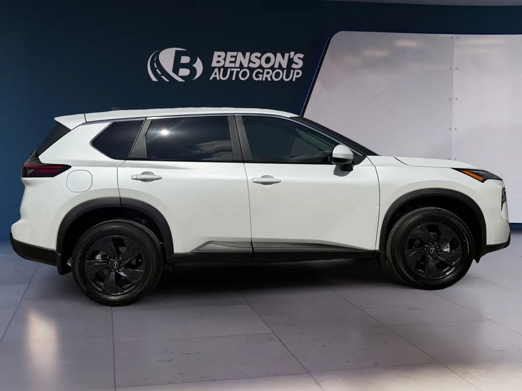 New 2026 Everest White Pearl TriCoat Nissan SV image 6