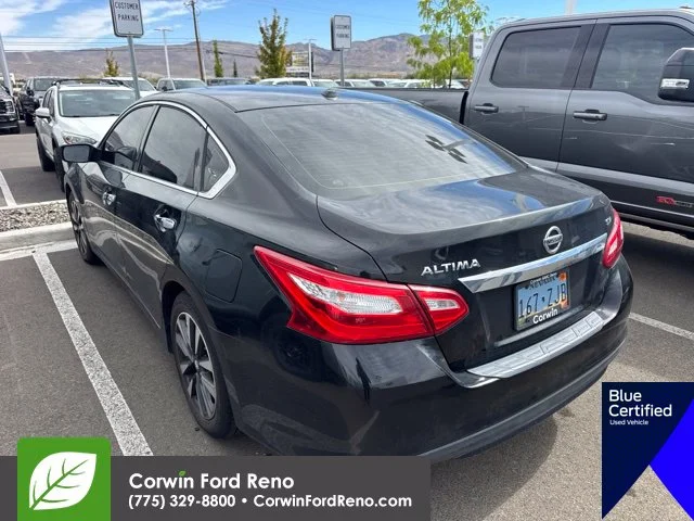 Used 2017 Super Black Clearcoat Nissan 2.5 SV image 4