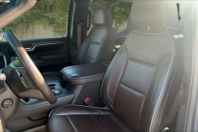 Used 2023 PACIFIC BLUE METALLIC GMC Denali image 20