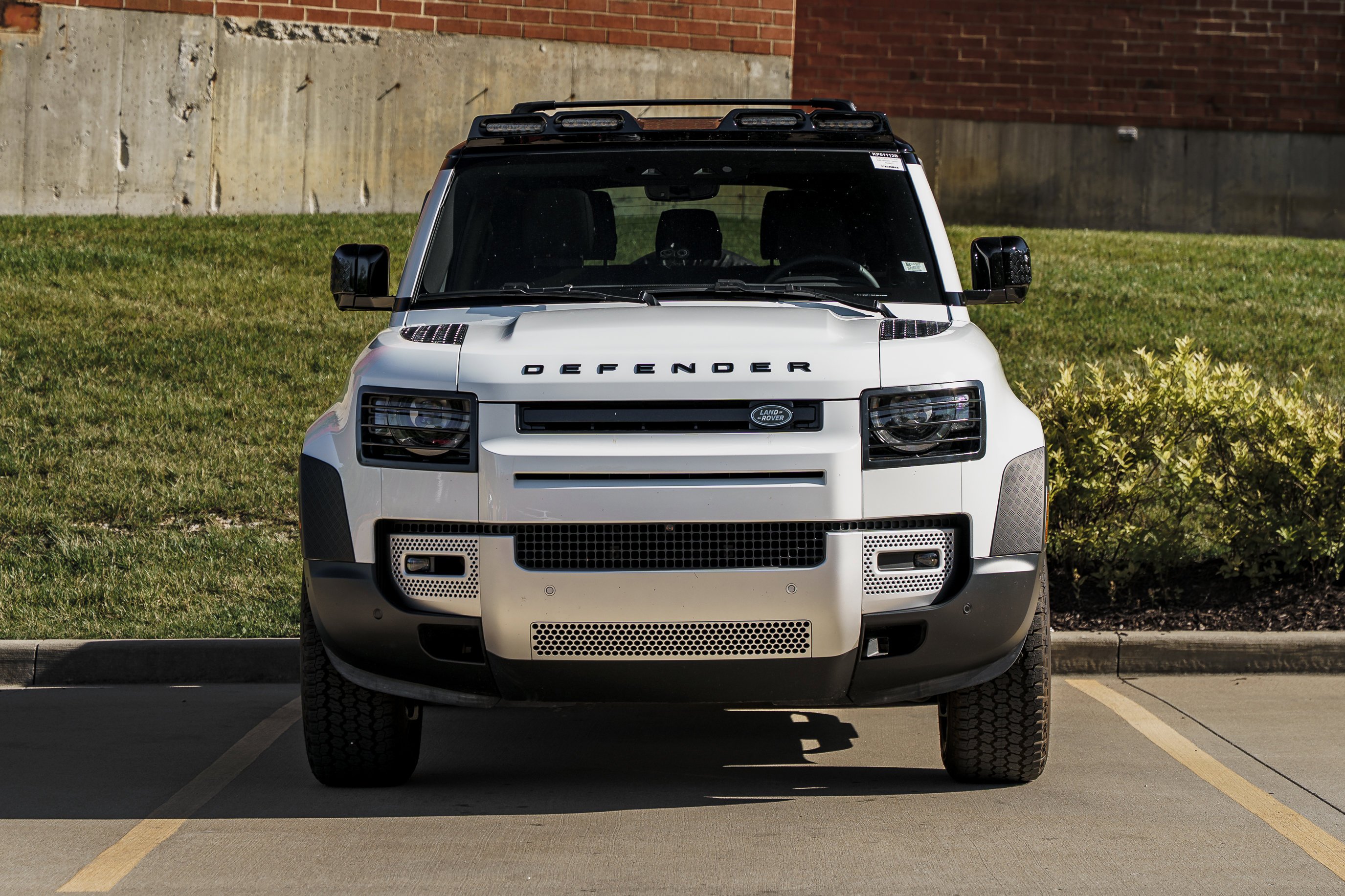 Used 2025 Fuji White Land Rover S image 28