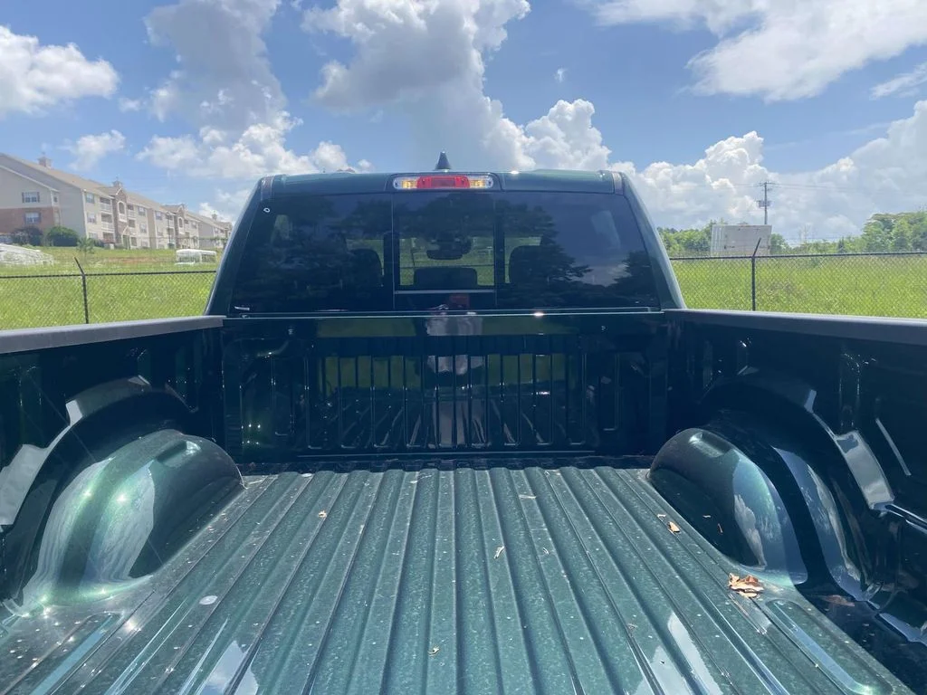 New 2026 Serrano-Green Metallic Exterior Paint RAM Laramie image 9
