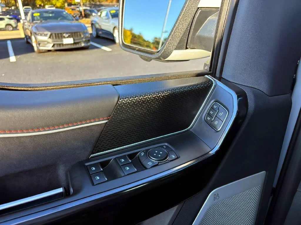 Used 2026 Avalanche Ford Raptor image 21
