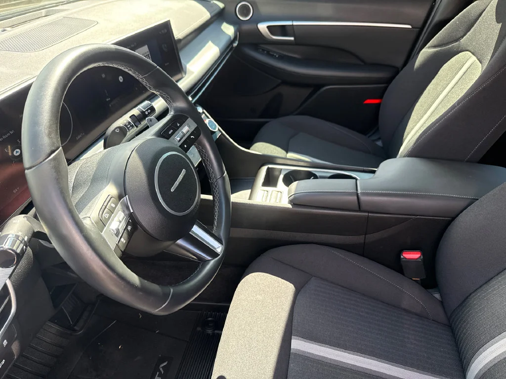Used 2024 Gray Hyundai SEL image 18