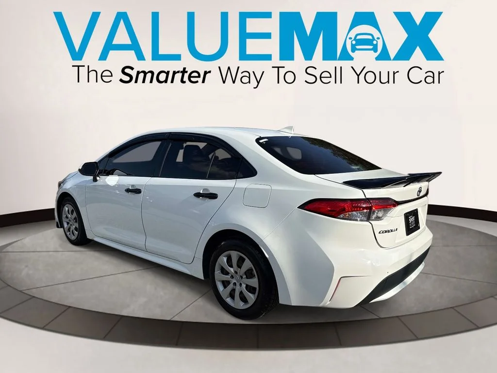 Used 2021 White Toyota LE image 5