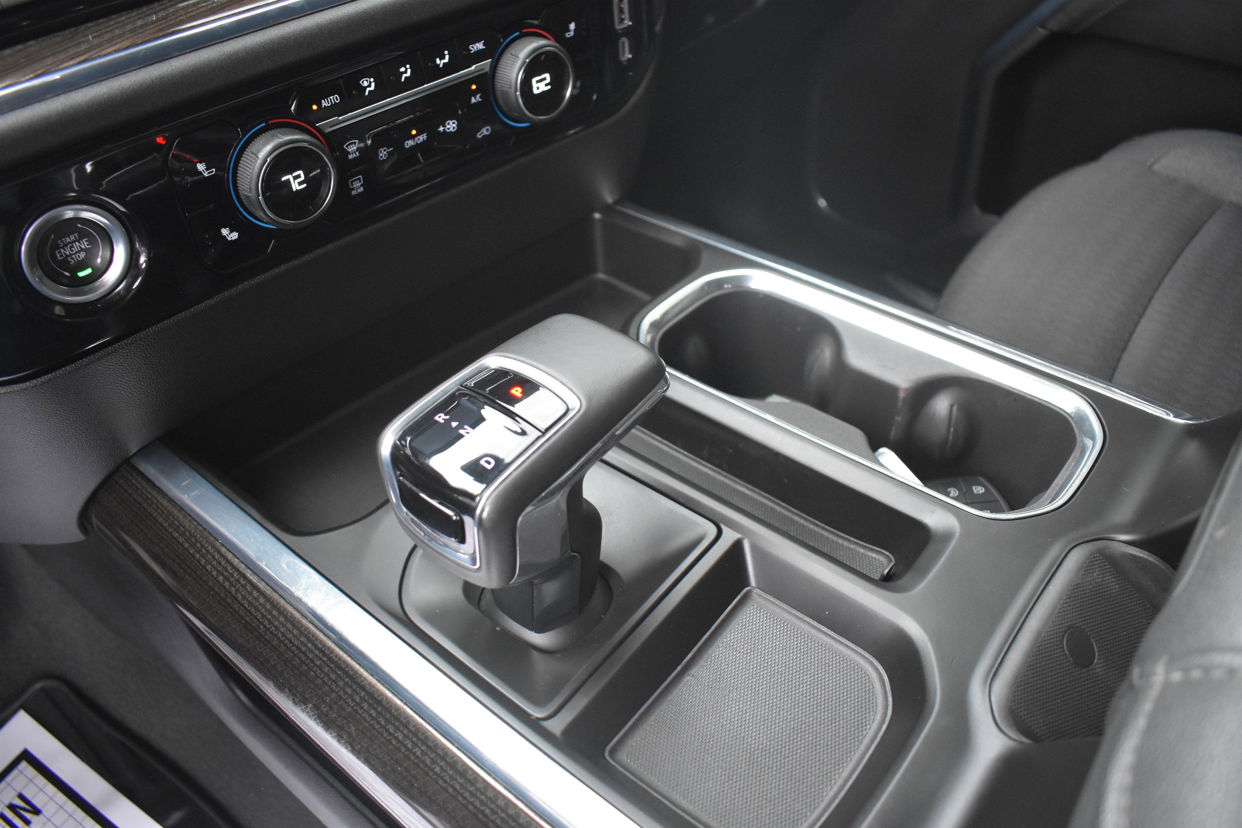 Used 2024 Summit White Chevrolet RST image 28