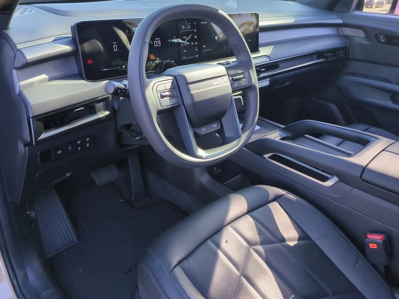 New 2027 Terrain Brown Kia X-Line EX image 10