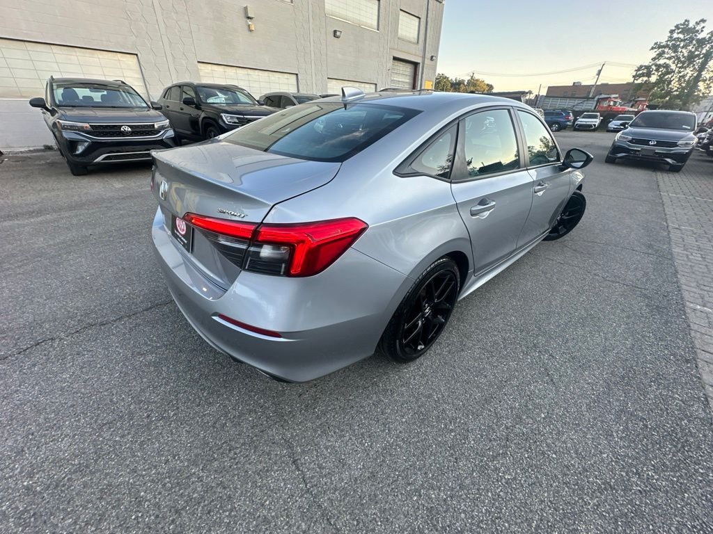 Used 2024  Honda Sport image 6