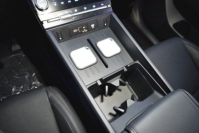 New 2026 Silver Hyundai Calligraphy image 36