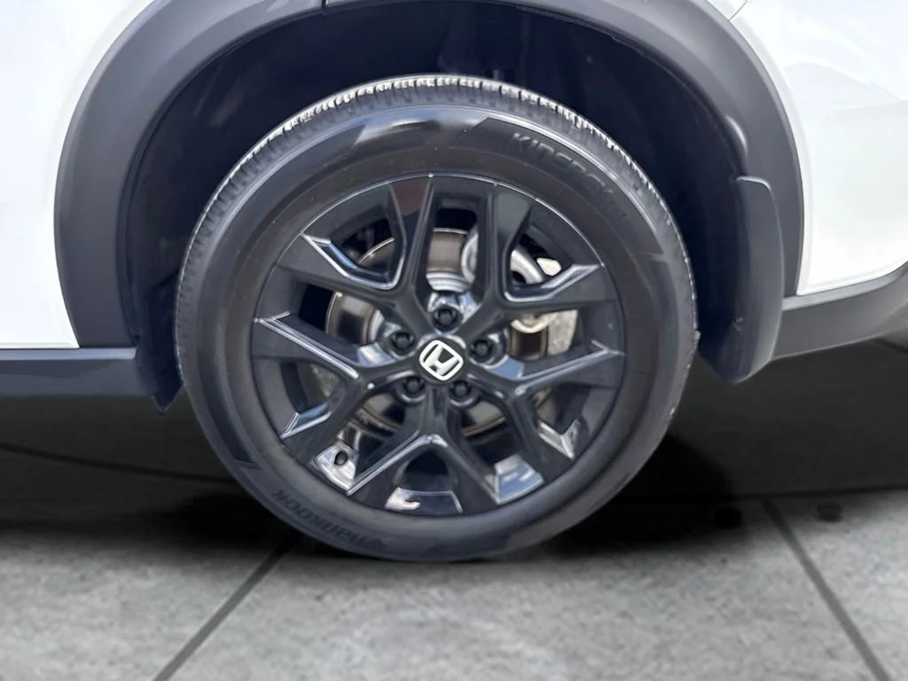 Used 2025 White Honda Sport image 16