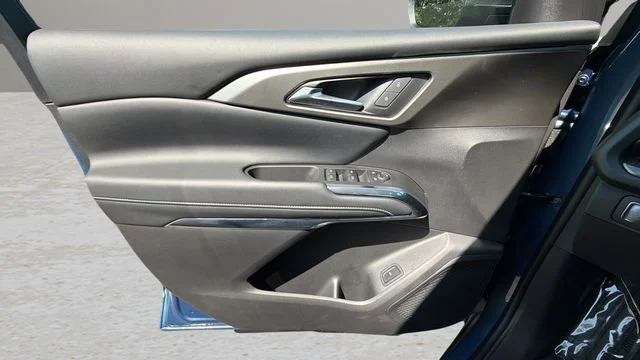 Used 2025 Blue Chevrolet LT image 18