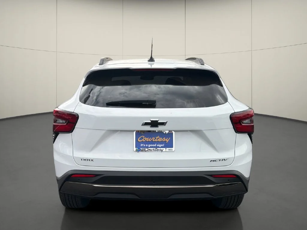New 2026 Summit White Chevrolet ACTIV image 6