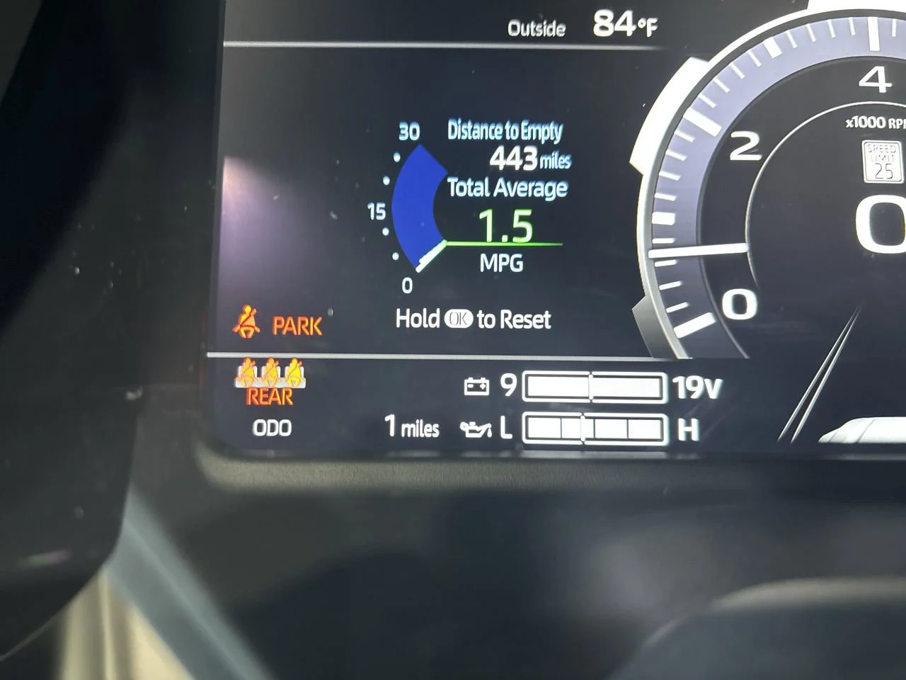 2025 Toyota Tundra Limited - Photo 15