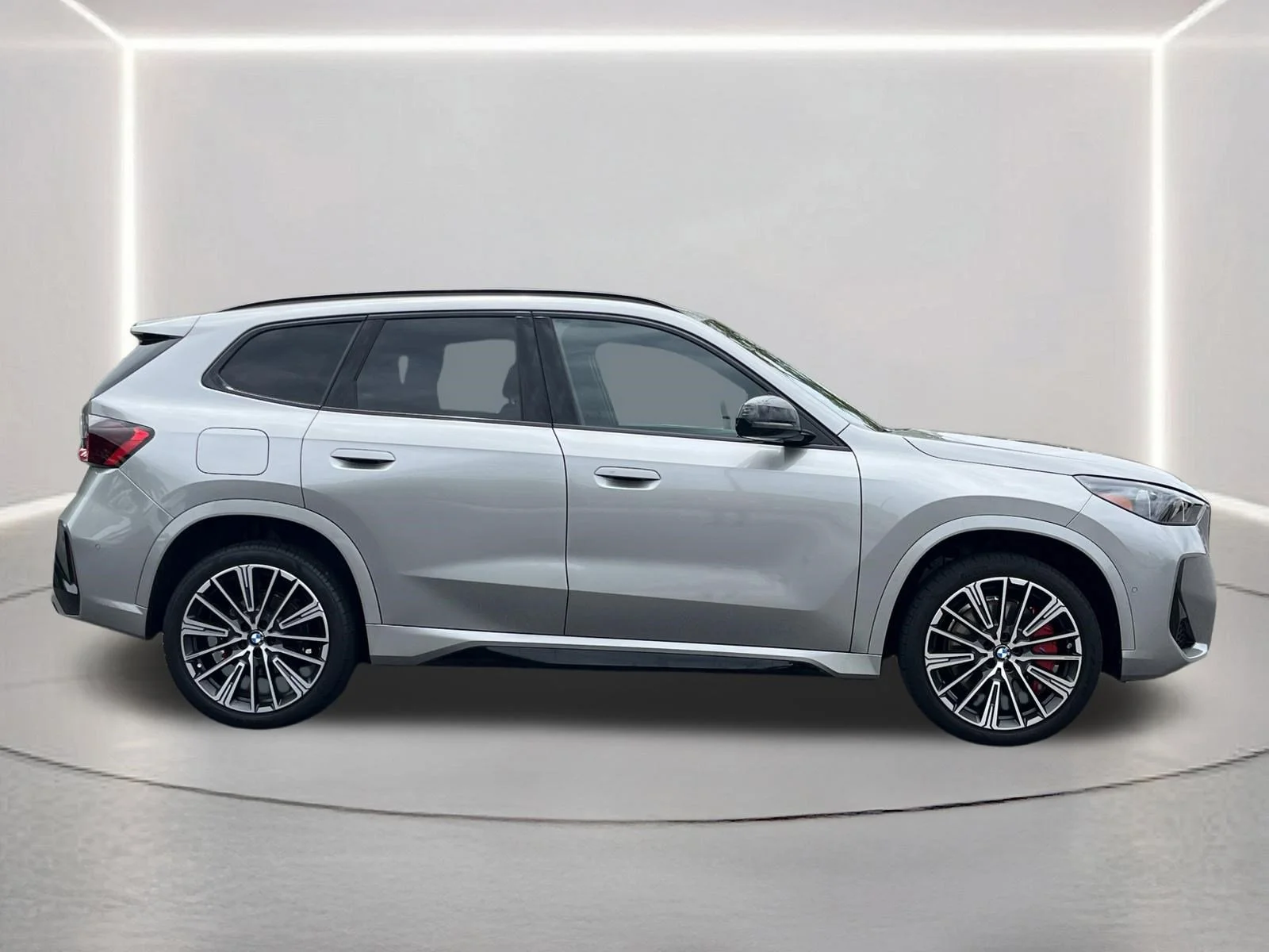 2025 BMW X1 28i - Photo 29