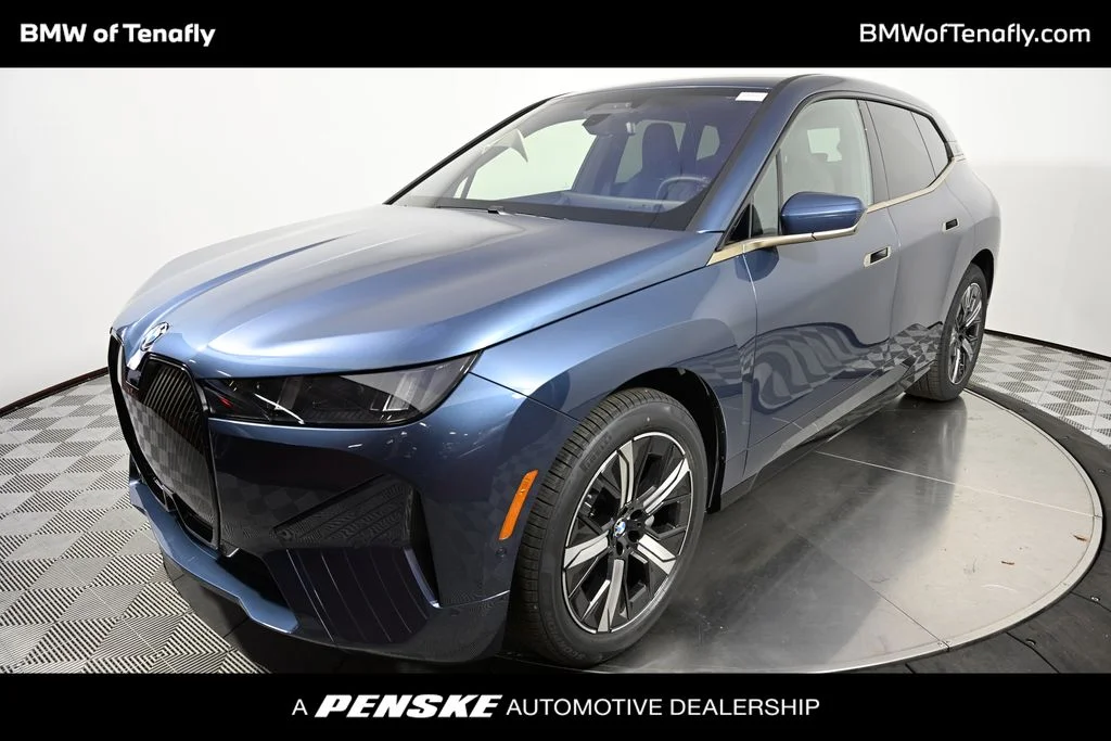 2026 BMW iX xDrive45's photo