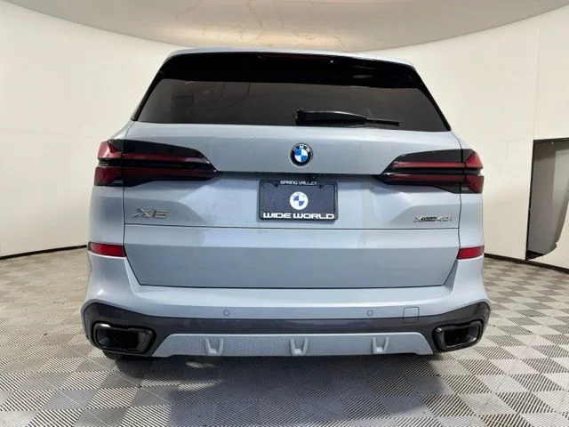 Used 2024 Brooklyn Grey Metallic BMW xDrive40i image 6