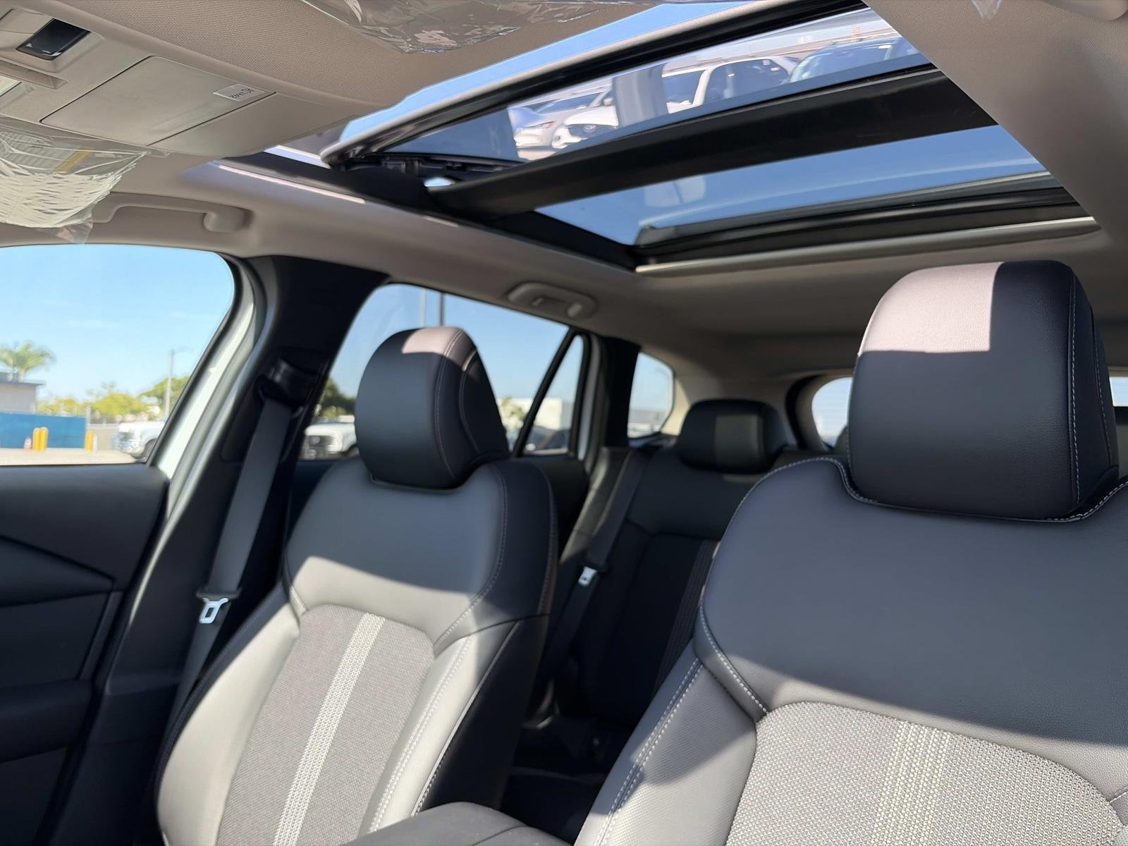 New 2026 Wind Chill Pearl Mazda 2.5 S Preferred AWD image 14