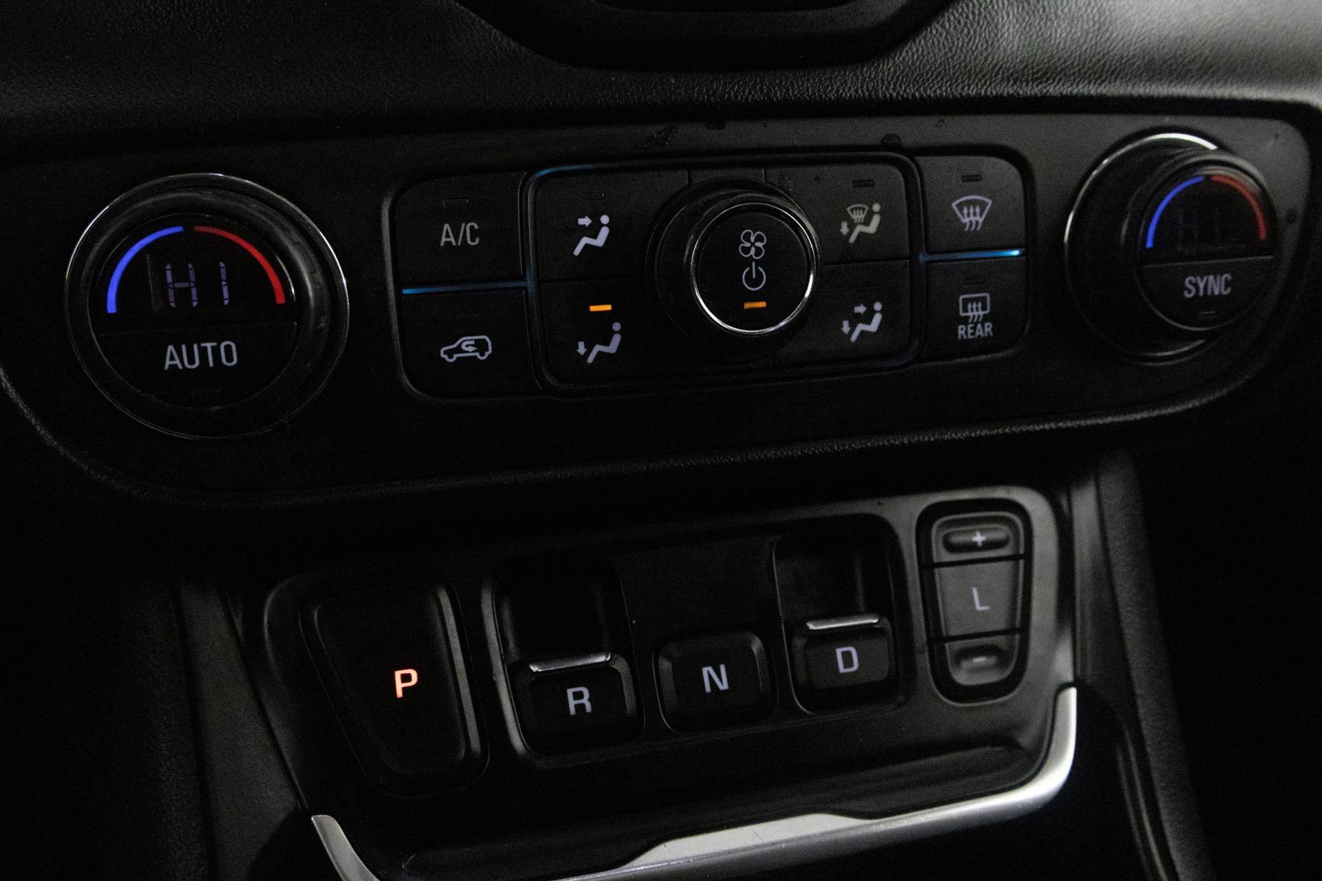 2019 GMC TERRAIN - Image 24