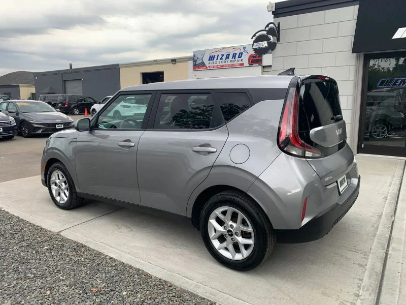 Used 2023 Gray Kia LX Wagon 4D image 12