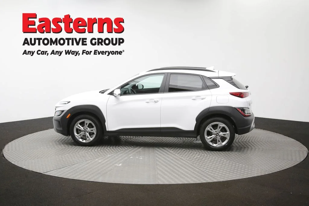 Used 2023 White Hyundai SEL image 59
