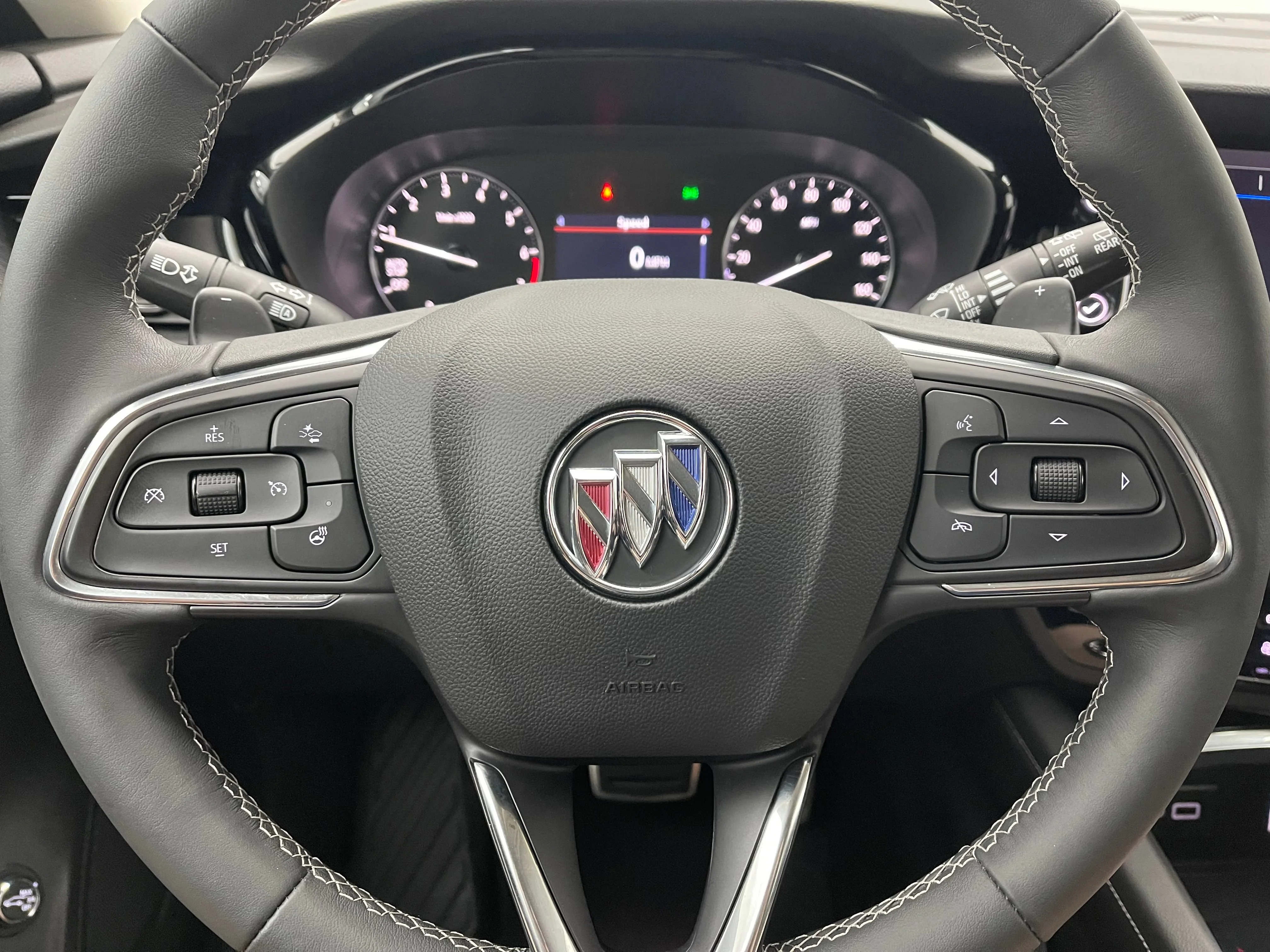 Used 2023 CINNABAR METALLIC Buick Preferred image 20