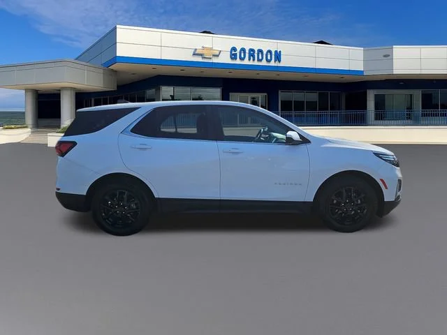 Used 2024 Summit White Chevrolet LT image 6